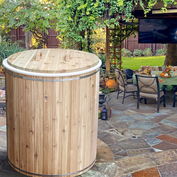 The Baltic Cold Plunge Tub by LeisureCraft - Ice Bath For Home - Canadian Timber Collection